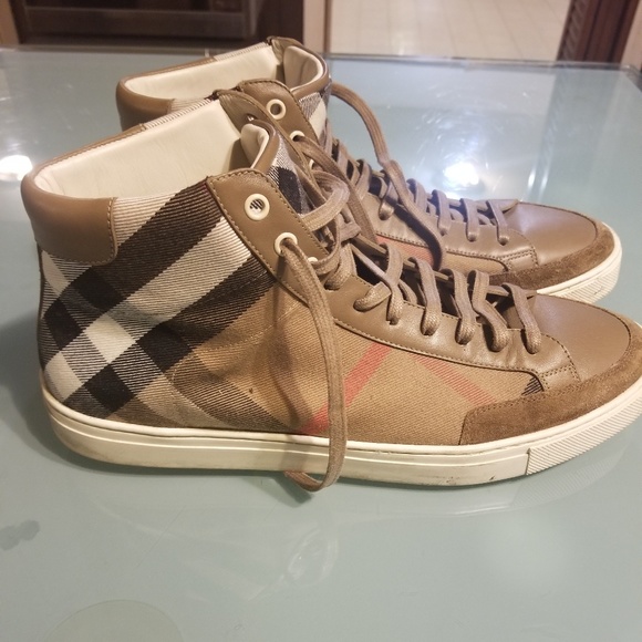 Burberry Hightop sneakers - Picture 2 of 8